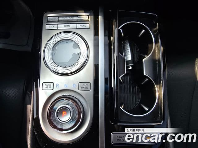 Genesis electrified G80 (RG3) e-AWD, 2022 13