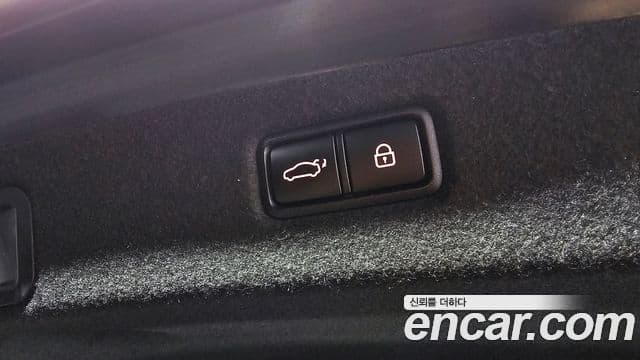 Genesis G90 Luxury, 2019 20