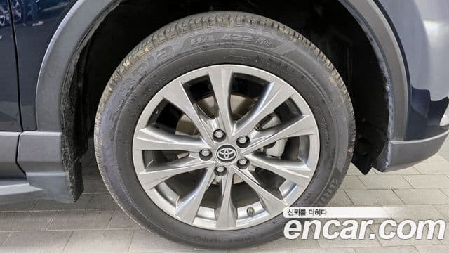 Toyota RAV4 4세대, 2018 все фото