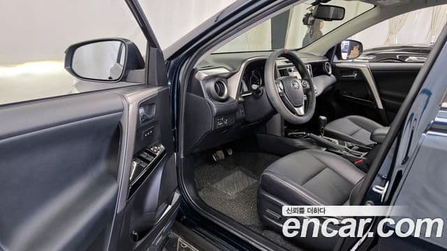 Toyota RAV4 4세대, 2018 10