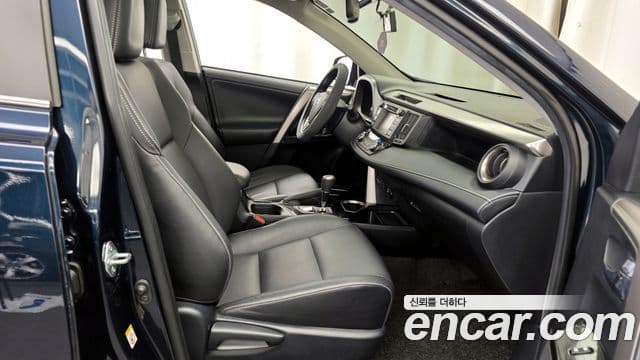 Toyota RAV4 4세대, 2018 11