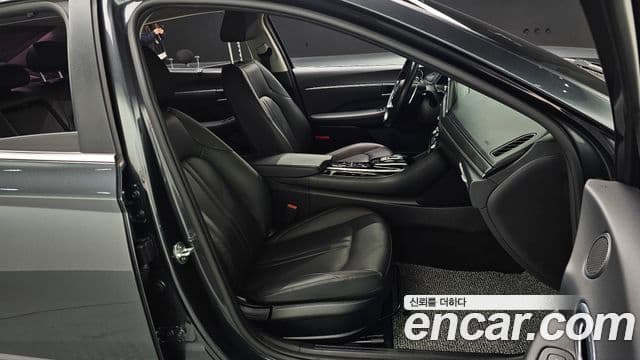 Hyundai Sonata (DN8) Premium Family, 2021 10