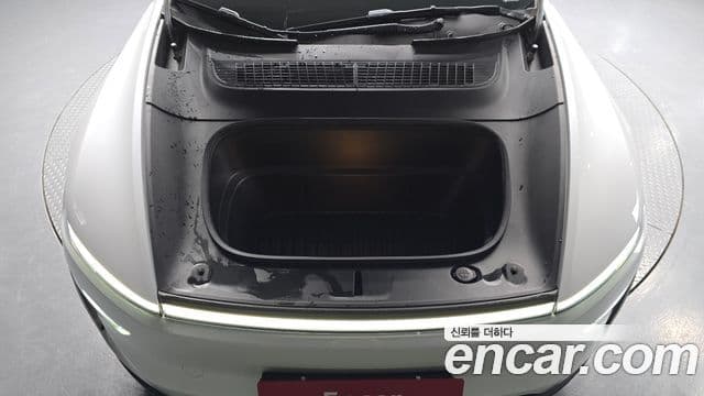 Tesla модель Y Long Range AWD, 2025 6