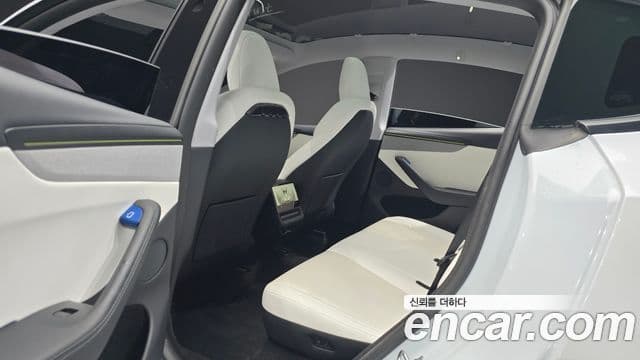 Tesla модель Y Long Range AWD, 2025 12