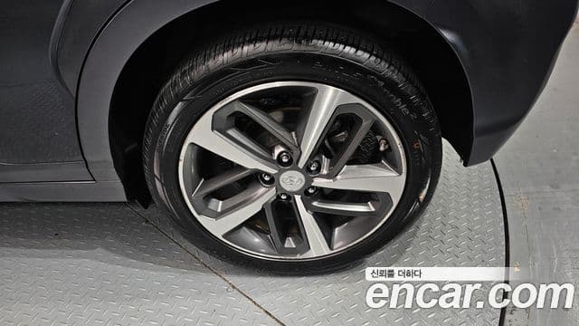 Hyundai Kona Modern Art, 2018 все фото