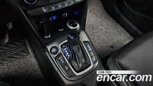 Hyundai Kona Modern Art, 2018 9