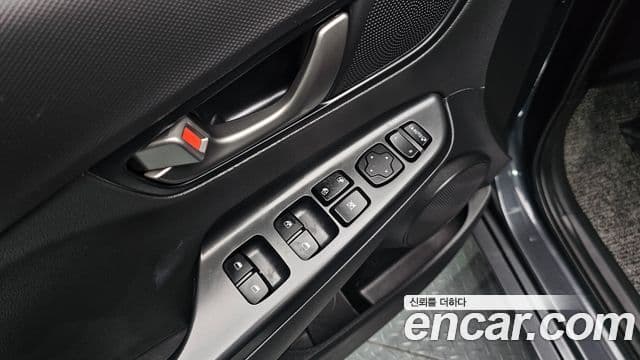 Hyundai Kona Modern Art, 2018 16