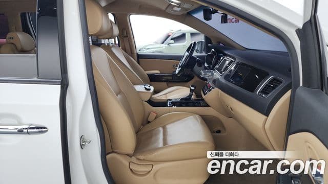 Kia All New Carnival Prestige High Roof, 2018 11