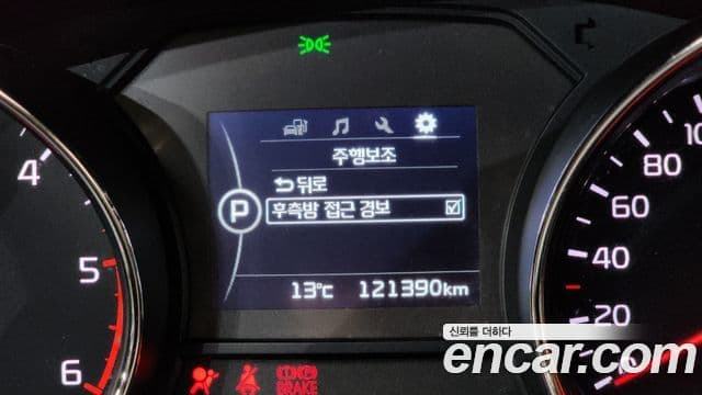 Kia All New Carnival Prestige High Roof, 2018 16