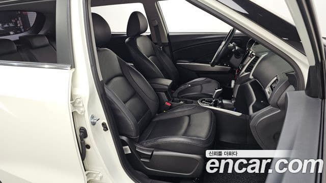 KG모빌리티(SsangYong) Tivoli VX 2WD, 2016 10