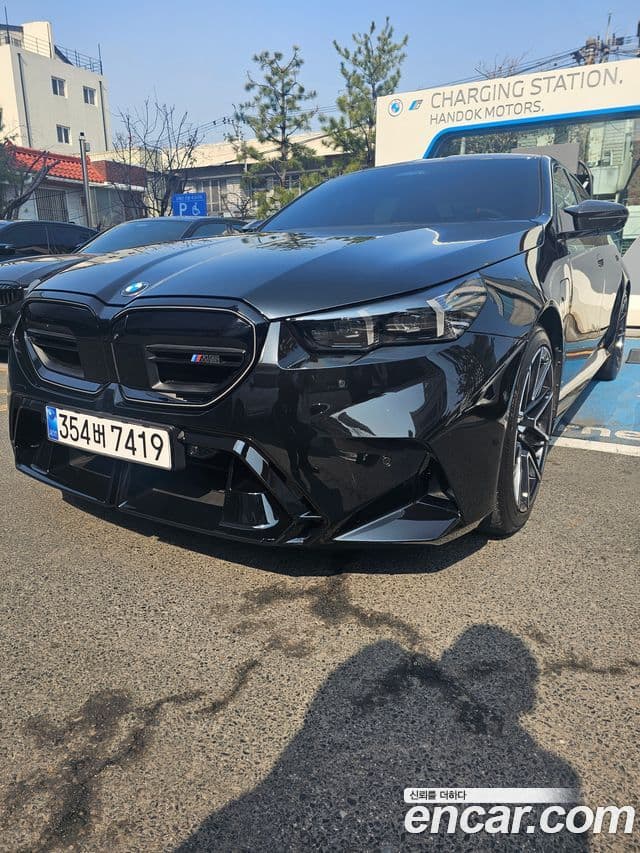 BMW M5 (G90) M5 седан, 2025 1