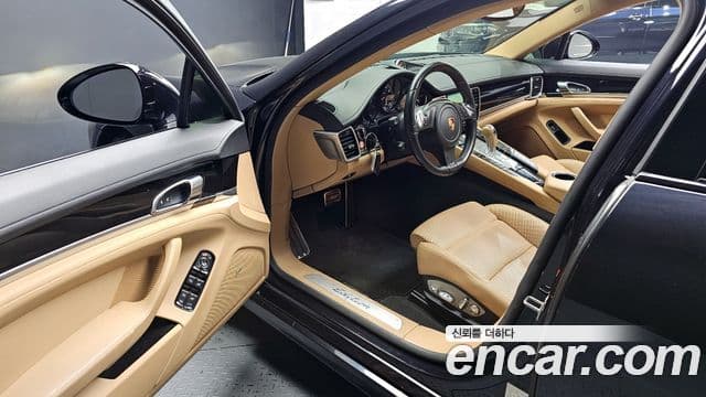 Porsche Panamera 970, 2016 10
