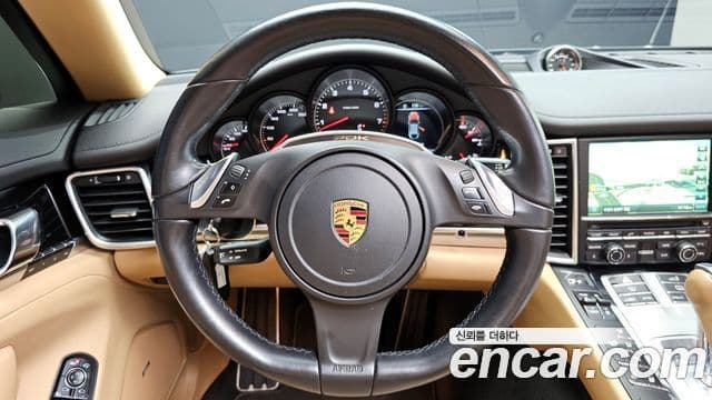 Porsche Panamera 970, 2016 13