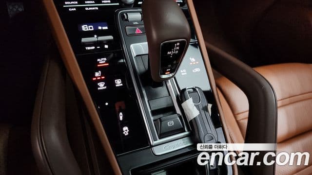 Porsche Cayenne (PO536) 3.0 купе, 2021 9