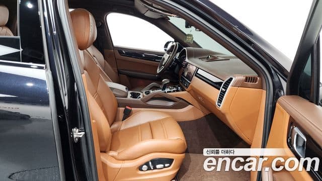 Porsche Cayenne (PO536) 3.0 купе, 2021 11