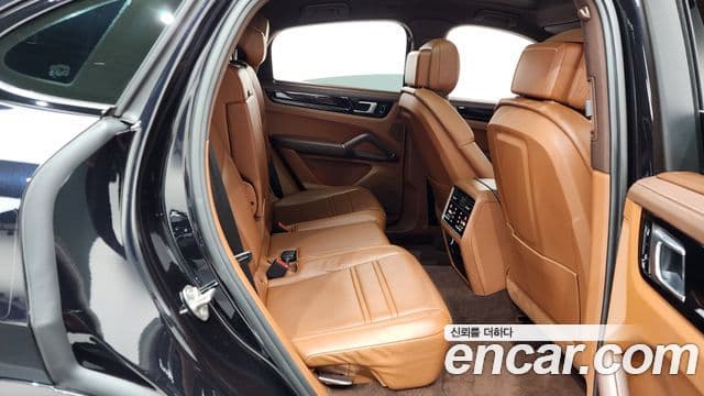 Porsche Cayenne (PO536) 3.0 купе, 2021 12