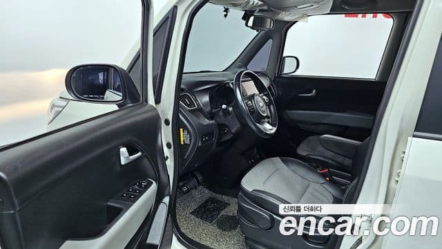 Kia The / новый New Ray Signature, 2021 11