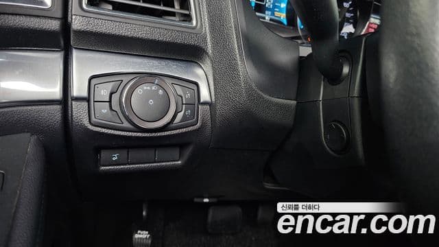 Ford Explorer 5세대, 2019 17