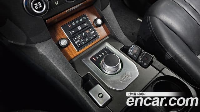 Land Rover Discovery 4 3.0 SDV6 SE, 2016 9