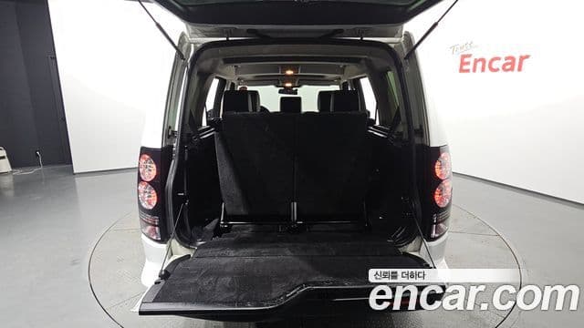 Land Rover Discovery 4 3.0 SDV6 SE, 2016 20