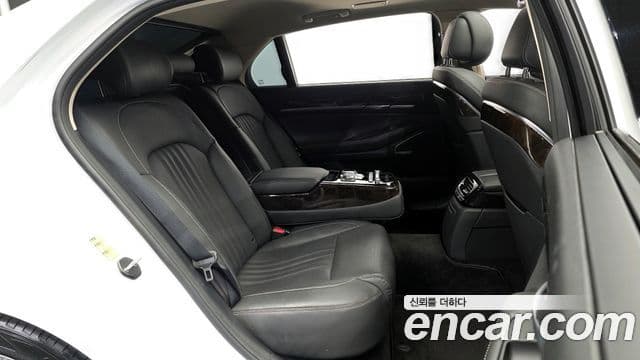 Genesis G90 Premium Luxury, 2021 12