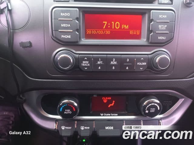 Kia All New Pride Luxury, 2014 11