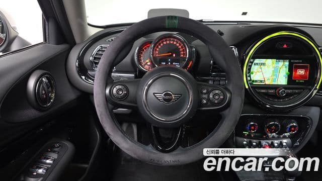 Mini Cooper 클럽맨 2세대, 2019 14