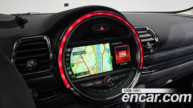 Mini Cooper 클럽맨 2세대, 2019 15
