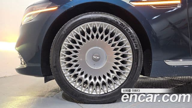 Genesis G90 Premium Luxury, 2021 все фото