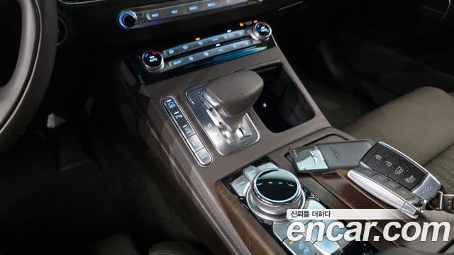 Genesis G90 Premium Luxury, 2021 9