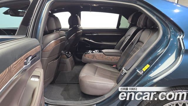 Genesis G90 Premium Luxury, 2021 11