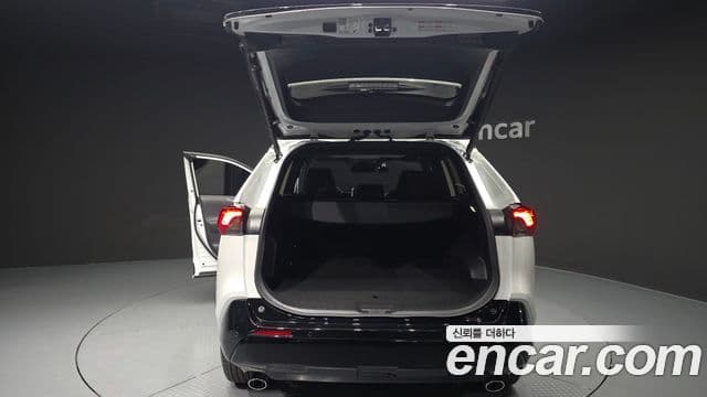 Toyota RAV4 5세대 2.5 4WD PHEV XSE, 2025 20