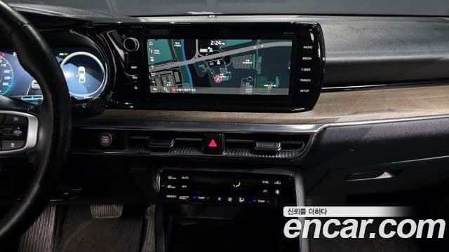 Kia K5 гибрид 3세대 Noblesse, 2023 14