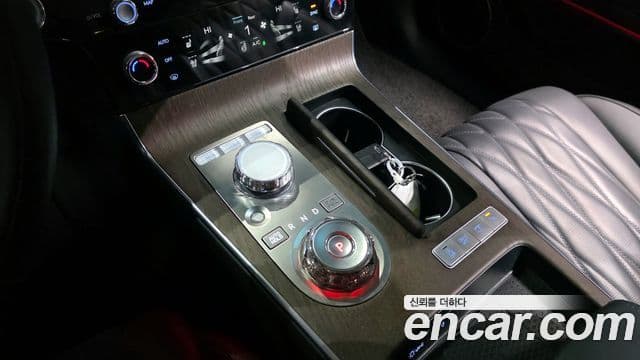 Genesis G80 (RG3) бензин 2.5 турбо AWD, 2025 9