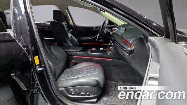 Genesis G80 (RG3) бензин 2.5 турбо AWD, 2025 11