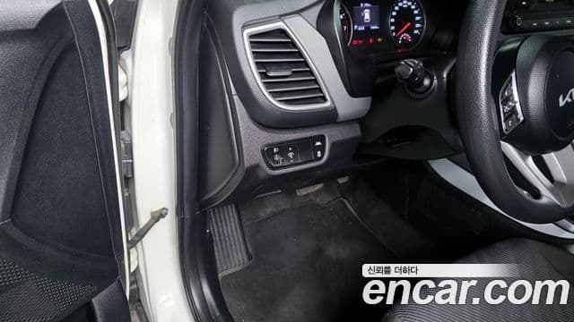 Kia Seltos Trendy, 2022 16