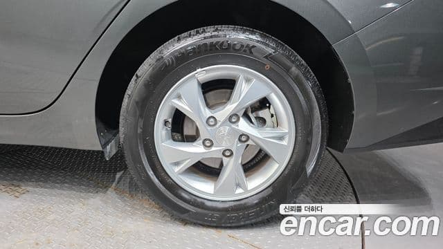 Hyundai Avante (CN7) Modern, 2022 все фото