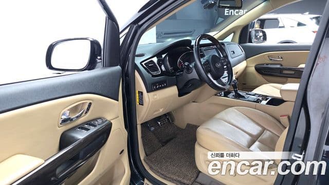 Kia All New Carnival President, 2016 11