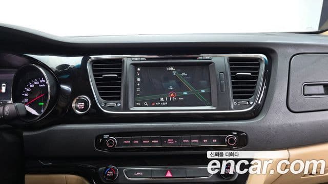 Kia All New Carnival President, 2016 15