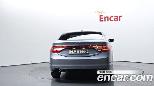 Hyundai Grandeur HG Modern, 2015 4