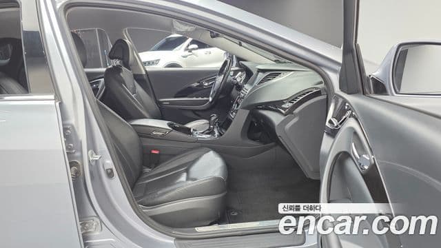 Hyundai Grandeur HG Modern, 2015 10