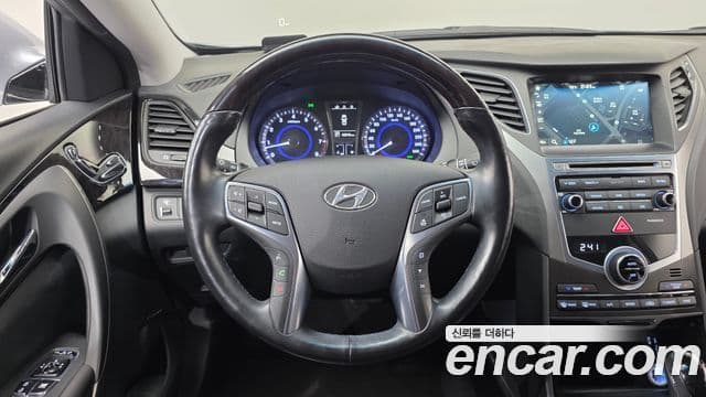 Hyundai Grandeur HG Modern, 2015 13