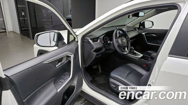 Toyota RAV4 5세대, 2019 10