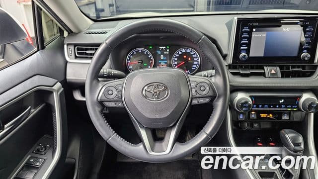 Toyota RAV4 5세대, 2019 14