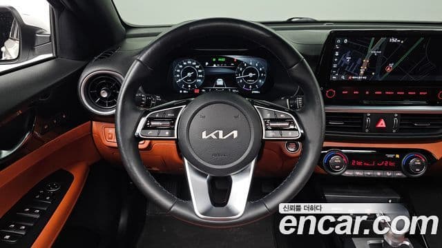 Kia The / новый New K3 2세대 Signature, 2022 13