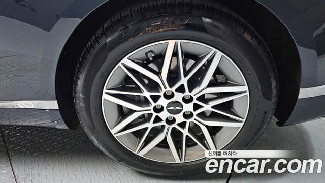 Genesis G80 (RG3) бензин 2.5 турбо AWD, 2025 все фото