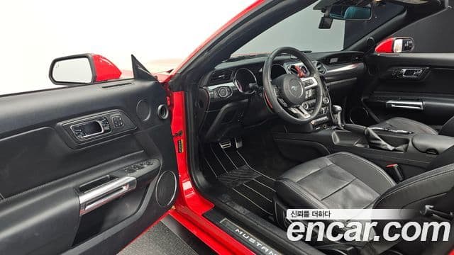 Ford Mustang кабриолет, 2017 11