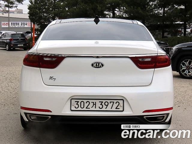 Kia All New K7 Luxury, 2016 4