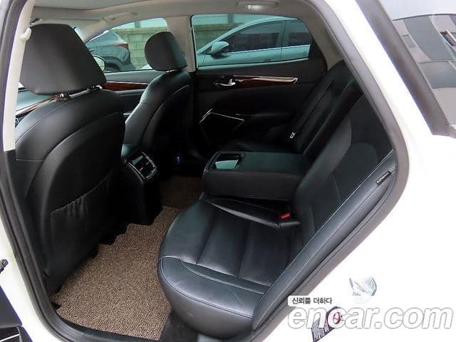 Kia All New K7 Luxury, 2016 6