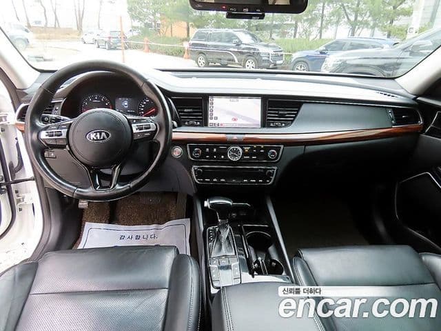 Kia All New K7 Luxury, 2016 7